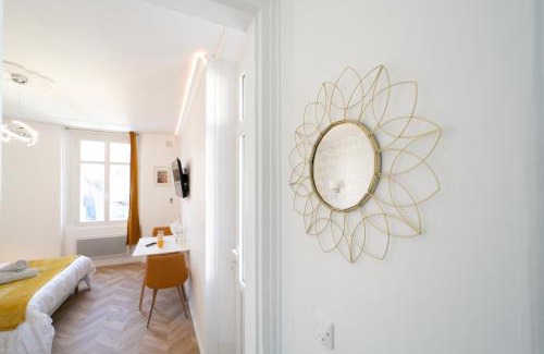 Avon Apartment | Discover Imperial House 1850 Balnéo with Hot Tub & Parking