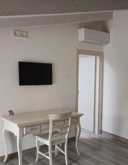 Altamura Bed & Breakfast | Impressive Imperiale B&B: Family-Friendly with Hot Tub