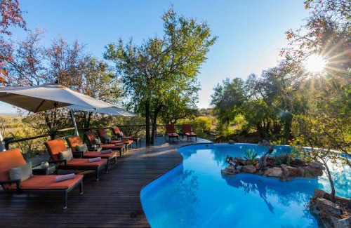 Madikwe Game Reserve Cabin | Impodimo Game Lodge: 5-Star Retreat with Ocean Views