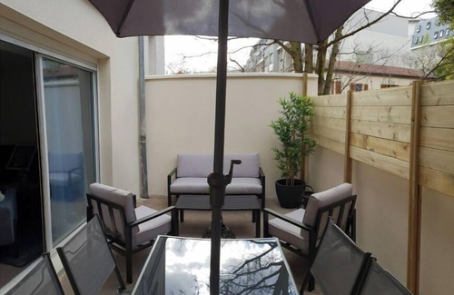 Arcueil Apartment | Inès Apartment: Family-Friendly Getaway Awaits You