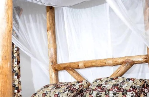 Arusha House | Discover In-Africa: Cozy Cottage B&B Experience