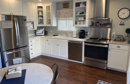 Skyhawk Commmunity Cottage | Elegant Retreat with Ocean Views and Pool Access