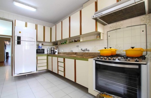 Vila Luis Antonio Apartment | Comfortable Stay in Areia Asturias: Pool, Ocean View & More