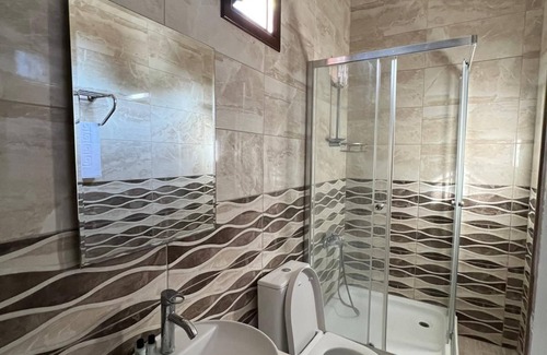 Yenisehir Hotel | Central Double Room with Spa and Hot Tub Amenities