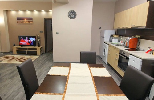 Sofia City Center Apartment | Cozy Retreat in Central Sofia: Two Bedrooms & Spa Access