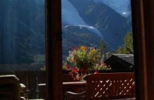 Chamonix City Centre Ski Chalet | Elegant Chalet in Chamonix with Mont Blanc Views