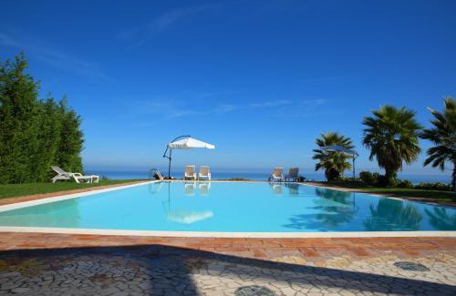 Montenero di Bisaccia House | Experience Coastal Bliss at In Collina Sul Mare - 4 Stars