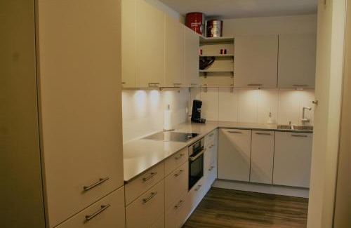 Winterberg Apartment | Relax at In der Büre: Family-Friendly with a Pool