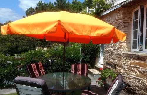 Panton House | Discover Ribeira Sacra: Guest Rated 9.8 with Pool & Spa