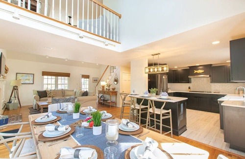 West Brewster House | Dog-Friendly Retreat with In-Ground Plunge Pool & Ocean Views