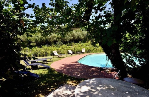 Mercatale Val di Pesa Villa | Discover Chianti: Villa with Private Garden & Outdoor Hot Tub