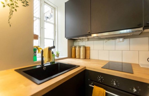 Bergen City Centre Condo | In historical cobblestone street - walk to centrum