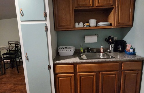 Hartford Apartment | Convenient In-Law Apartment Near Downtown Hartford