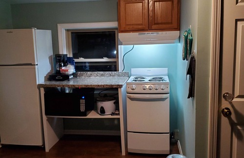 Hartford Apartment | Convenient In-Law Apartment Near Downtown Hartford