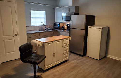 McKinney House | Cozy In Law Suite with Spa and Child-Friendly Amenities