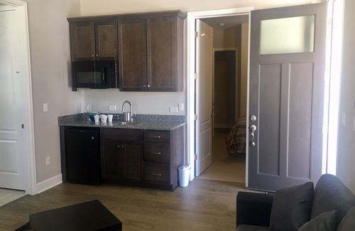 Arvada Apartment | Exceptional In-Law Suite with Ocean View and Spa Access