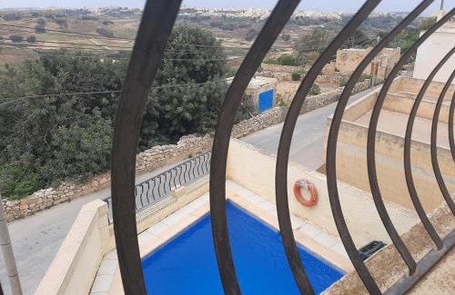 Nadur House | Pet-Friendly In-Nuffara Farmhouse with Oceanfront Pool