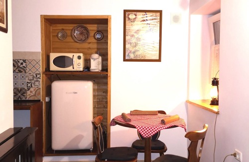 Brasov City Centre Apartment | Historic Hotel in the Heart of Brasov with Spa and Hot Tub