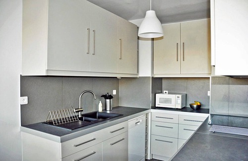 13th Arrondissement Apartment | Elegant Paris Stay at Place d'Italie with Eiffel Tower Views