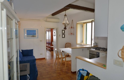 Riomaggiore Apartment | Scenic Riomaggiore Escape with Breathtaking Sea Views