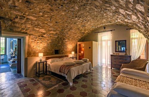 Marone House | Unforgettable Stay at Residenza di Prestigio by Lake Marone