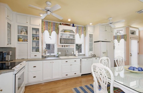 Seaside Cottage | Sealink: Beachside Getaway with Pool and Gulf View