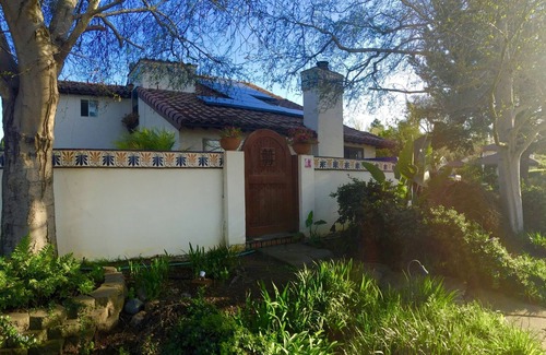San Luis Obispo House | Quiet Retreat with EV Charger & Pool - Guest Rated 9.8
