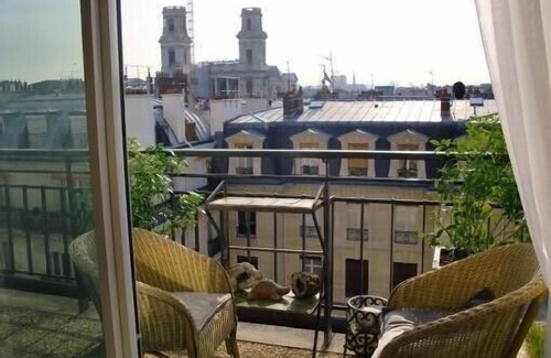 Saint-Germain-des-Pres Apartment | Prestige Apartment in St Germain des Prés with Terrace