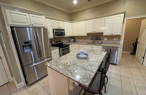 Baton Rouge House | Discover the Heart of BR with Family-Friendly Amenities