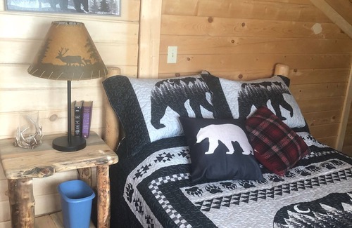 Dolores Cabin | Tranquil Stay Amidst the Aspens in Southwest Colorado
