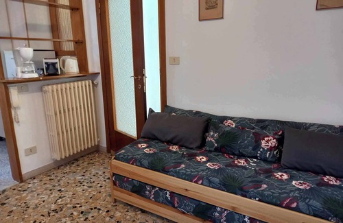 Sanremo Centre Apartment | Central Apartment with Sea View, Garage & Pet-Friendly Stay
