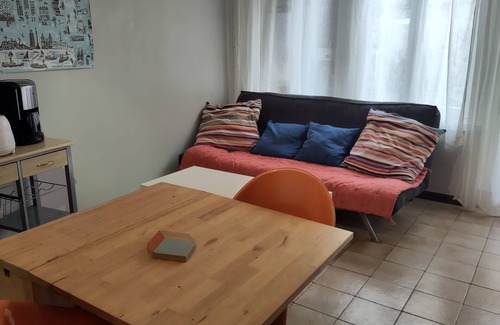 Villeneuve-les-Maguelone Apartment | Tranquil Village Retreat Steps from Shops and the Beach