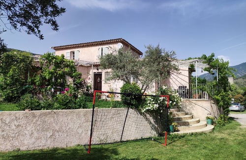Sourribes Villa | Relaxing Provencal Village Home with Pool and Spa Amenities