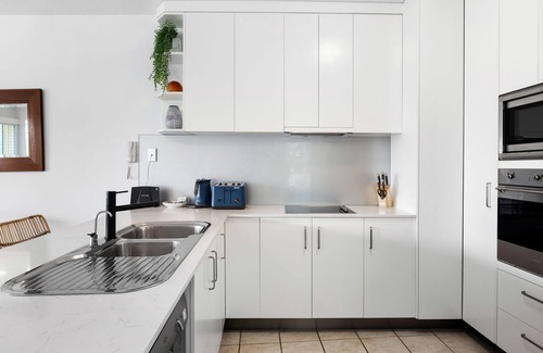 Sunshine Beach Apartment | Oceanfront Escape in Sunshine Beach Village - Unit 7 Sempre