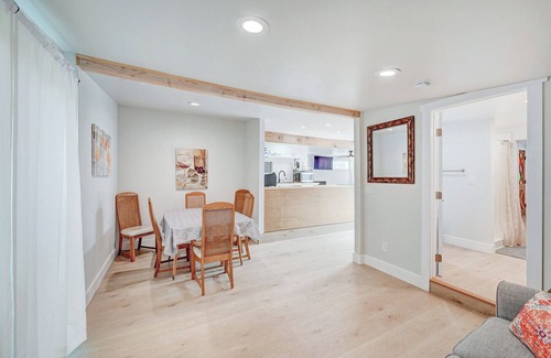 Murphys Cottage | Discover Downtown Murphys: Spa & Family-Friendly Stay