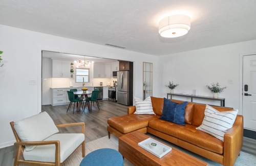 Carmel House | Pet-Friendly Retreat in Downtown Carmel with Top-Rated Amenities