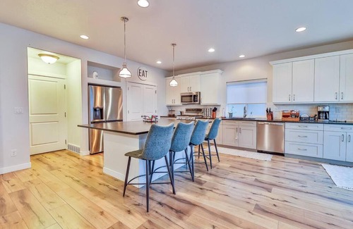 Herriman House | Central Herriman Home with Pet-Friendly Amenities!