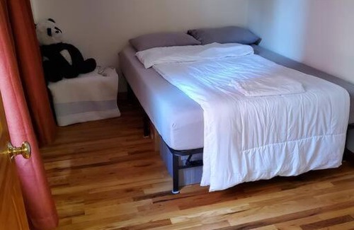 Midtown West Apartment | Prime Location in NYC: Near Time Square & Theaters