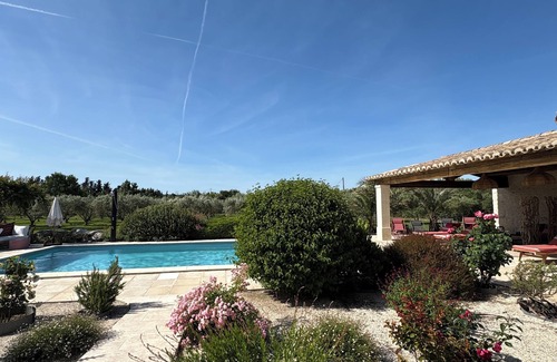 Maillane House | Peaceful Retreat at House of Friends in Heart of Provence