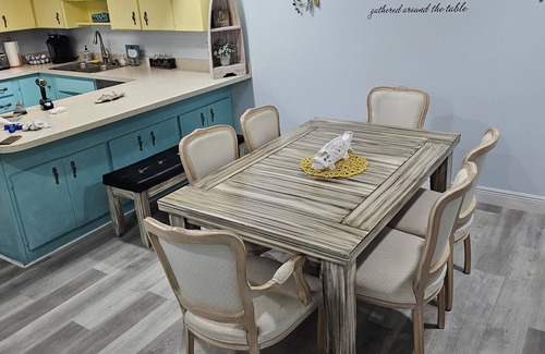 Stuart House | Experience Coastal Comfort Near Beaches in Stuart
