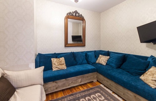 Pamplona City Centre Apartment | Prime City Location with Pet-Friendly Amenities Awaiting You