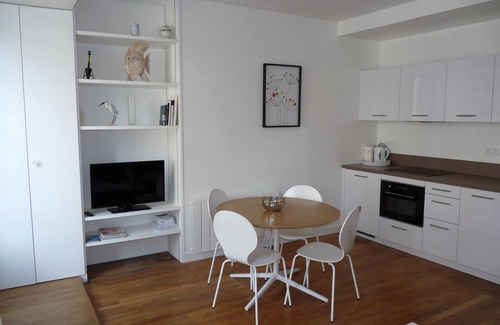 Intra Muros Apartment | Prime Location in Cité Corsaire: Steps to Beach & Free Parking