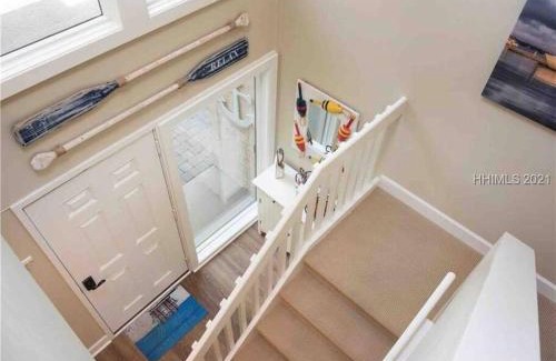 Harbour Town House | Prime Harbour Town Getaway: 2BR with Pool & Beach Access