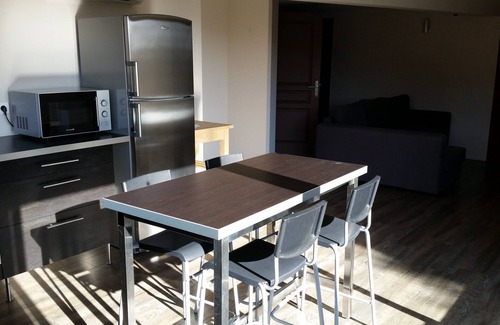 Mondragon Apartment | Idyllic Vineyard Retreat with Heated Pool and Spa Amenities