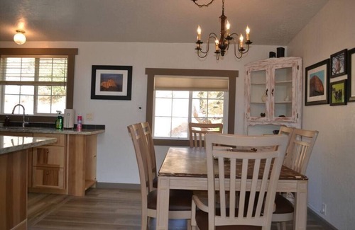 Three Rivers House | Experience Ocean Views at In The Oaks - Guest Rated 10/10