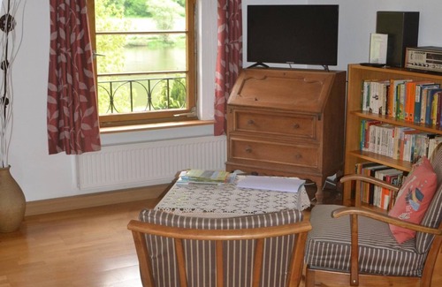 Muden Apartment | Cozy Double Room at Historic Halfenhaus with Modern Comforts