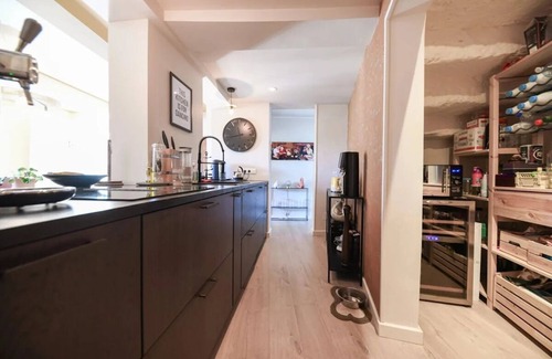 Saint-Siffret House | In the Provence Gardoise, 4 BR, garden, pool, air conditioning, 4km from Uzès