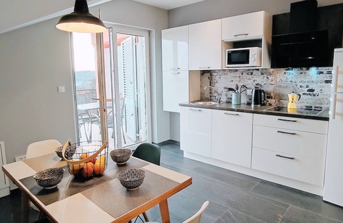 Bakar Apartment | Ideal Stay at In The Zone - Smile 4 with Oceanfront Pool