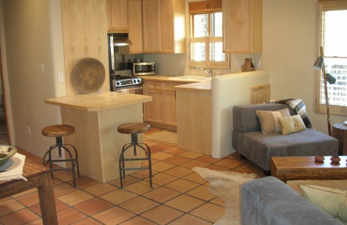 Northeast Santa Fe Condo | Serene Getaway: Pet-Friendly Retreat with Spa & Hot Tub