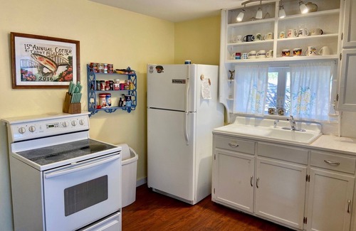 Cotter House | Idyllic Retreat with Pool, Yard & River Access - 10/10 Rated